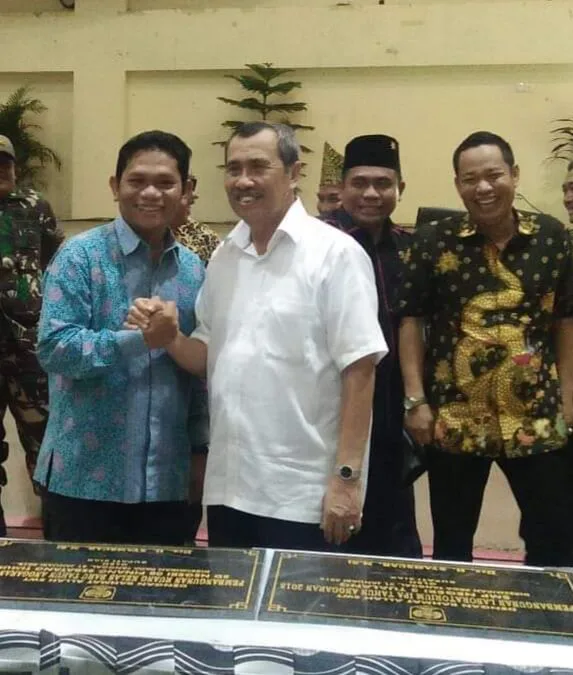 Alfedri Keluarkan Perbup, Dorong Pemerintah Kampung Tanggap Covid-19