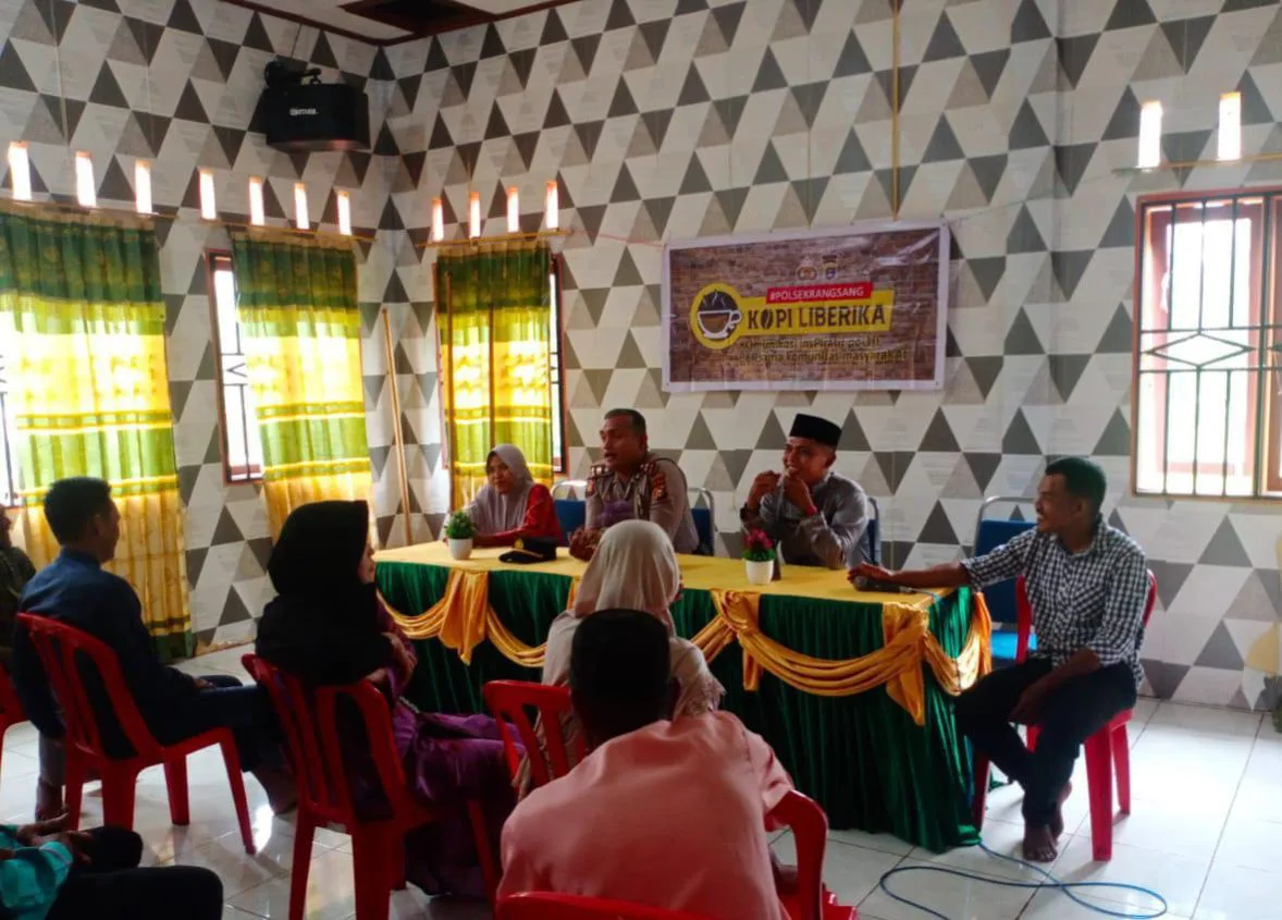Bahas Harkamtibmas, Kapolsek Rangsang Duduk Bersama Pemdes Tanjung Gemuk