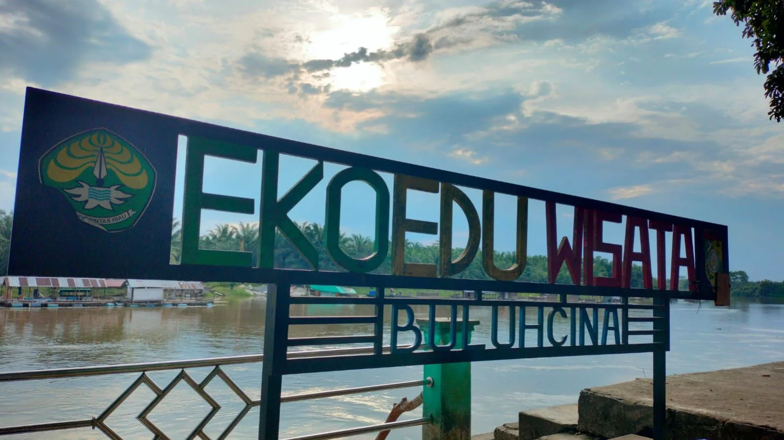Desa Buluh Cina dan Secercah Harapan Pelestarian Lingkungan