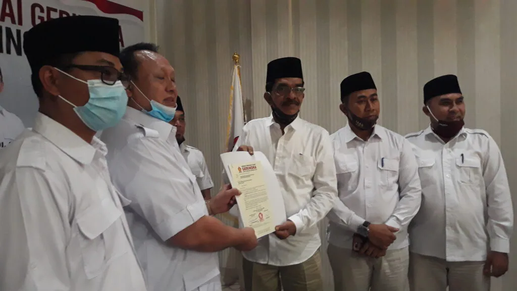 Dinilai Pas Memimpin Siak, Gerindra Serahkan Mandat untuk Arif-Sujarwo
