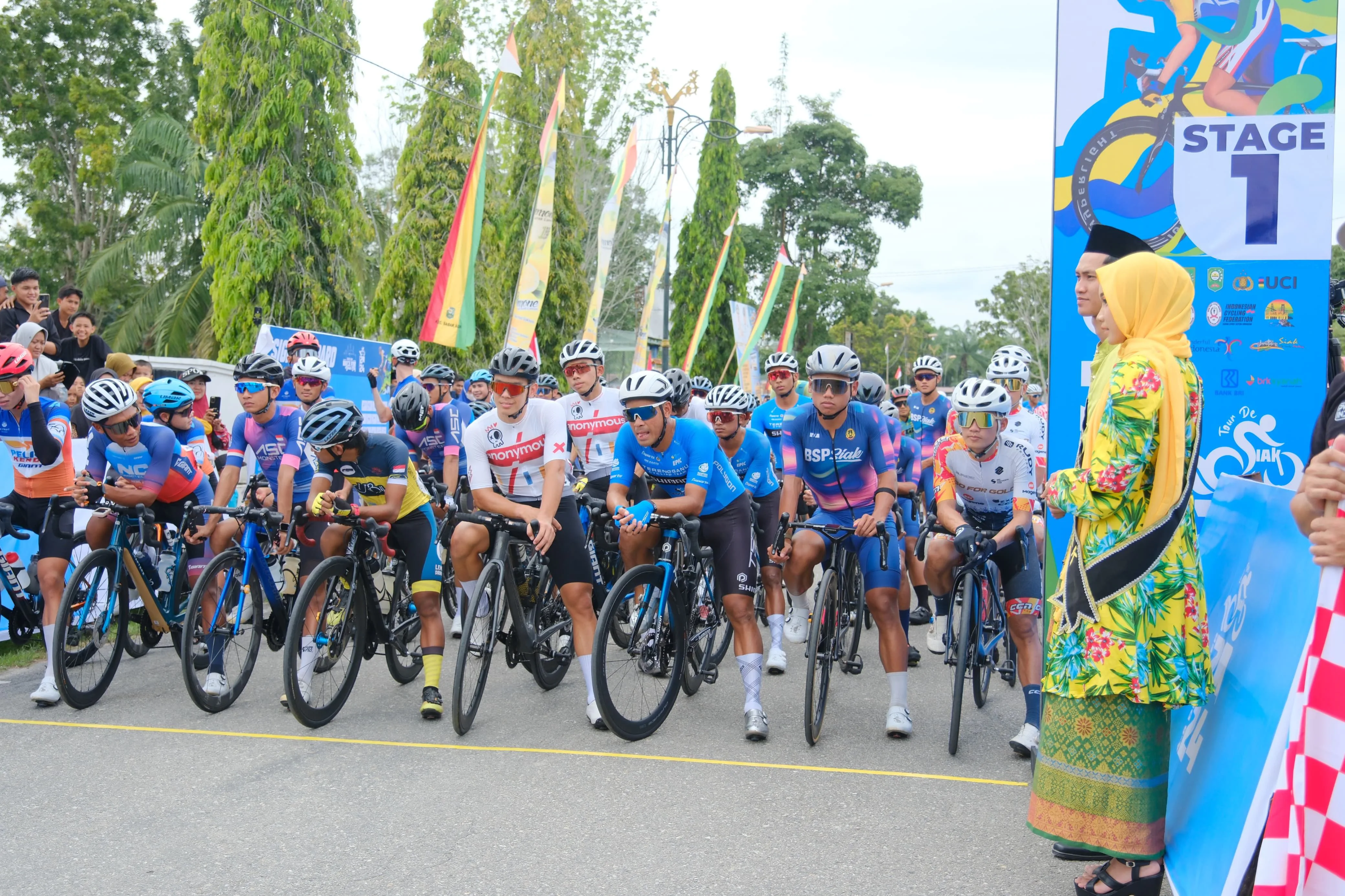 Jack Tane Bailey Drage Menang Etape I Tour de Siak 2024: Sebuah Keberhasilan Menghadapi Tantangan dan Kerusakan Sepeda
