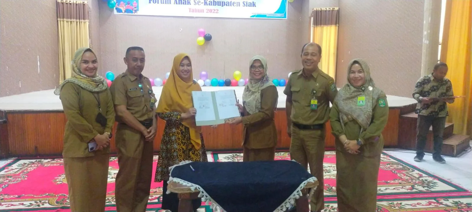 Kukuhkan Pengurus Forum Anak Siak, Sekda Arfan Minta Pengurus Harus Kompak