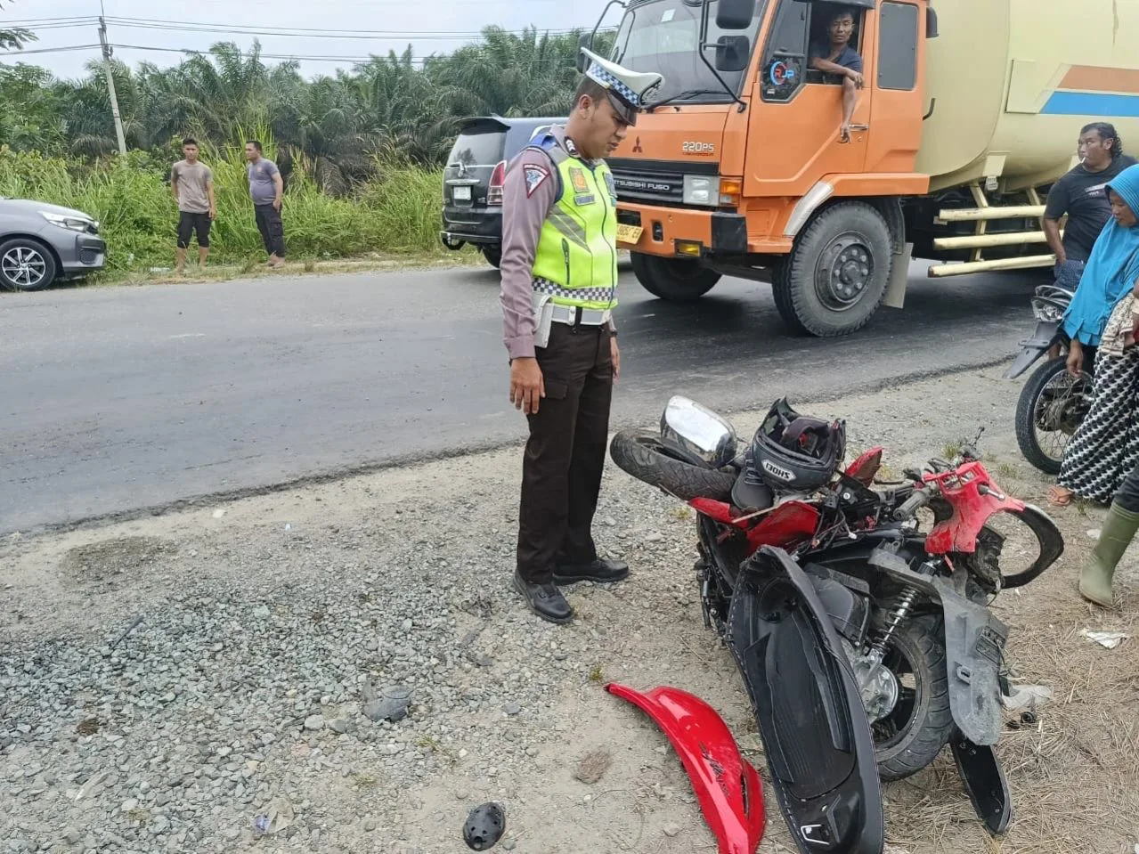 Lakalantas Maut di Jalan Lintas Gasib Siak, 1 Orang Tewas di Tempat dan 3 Orang Luka