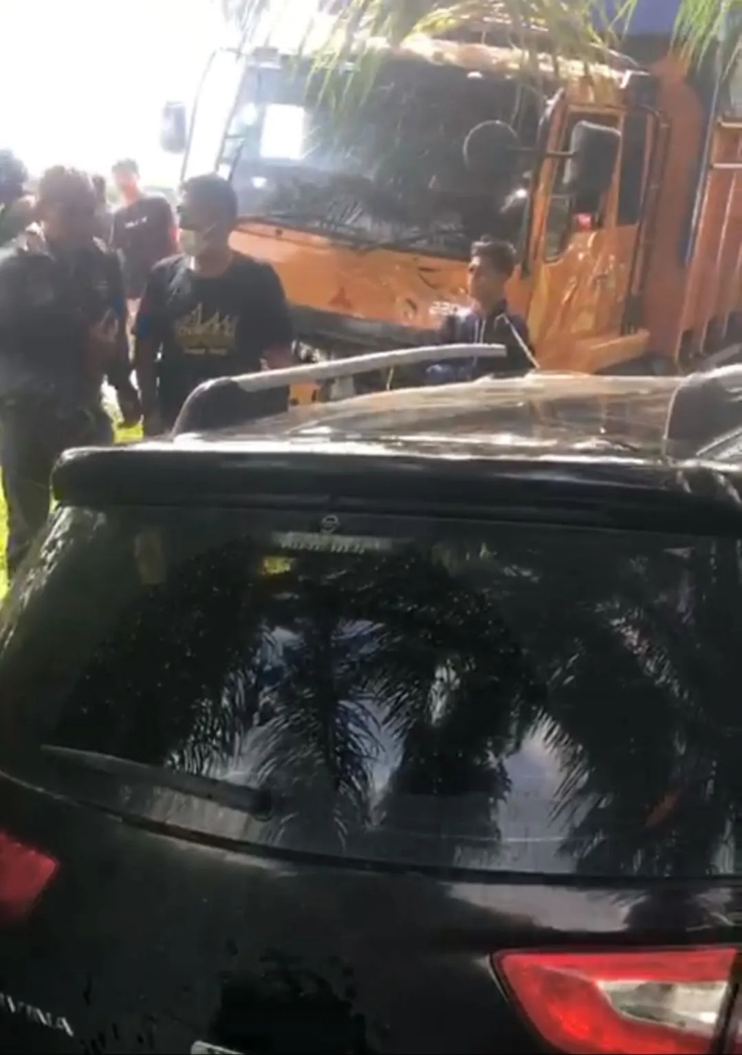 Lakalantas Minibus Versus Fuso di Siak Satu Balita Meninggal Dunia