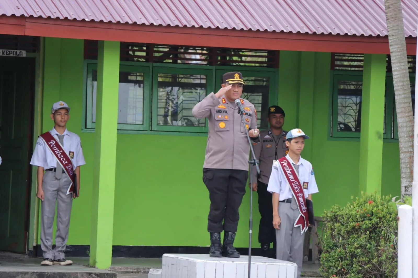 Motivasi untuk Siswa dan Siswi dari Kapolres Meranti