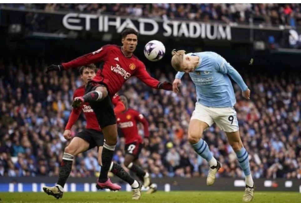 MU Dipaksa Tekuk Lutut Dihadapan Manchester City, Skor 3-1