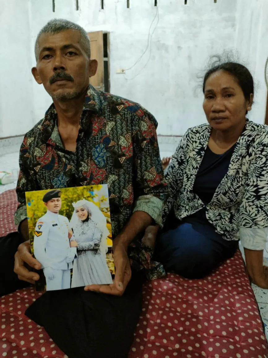 Orang Tua Sertu Yoto Eki Setiawan di Siak Merasa Kehilangan dan Terpukul