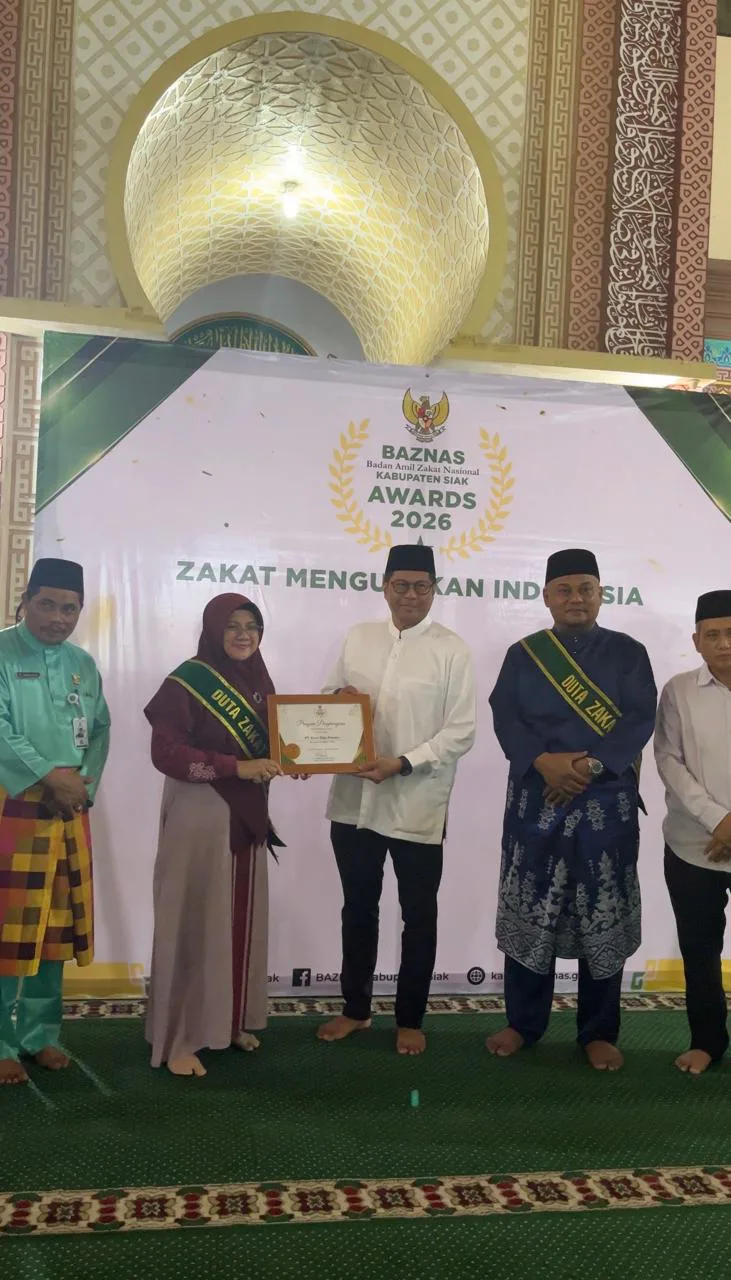 PT Bumi Siak Pusako Sabet Penghargaan Mitra Zakat Terbaik dari BAZNAS Siak