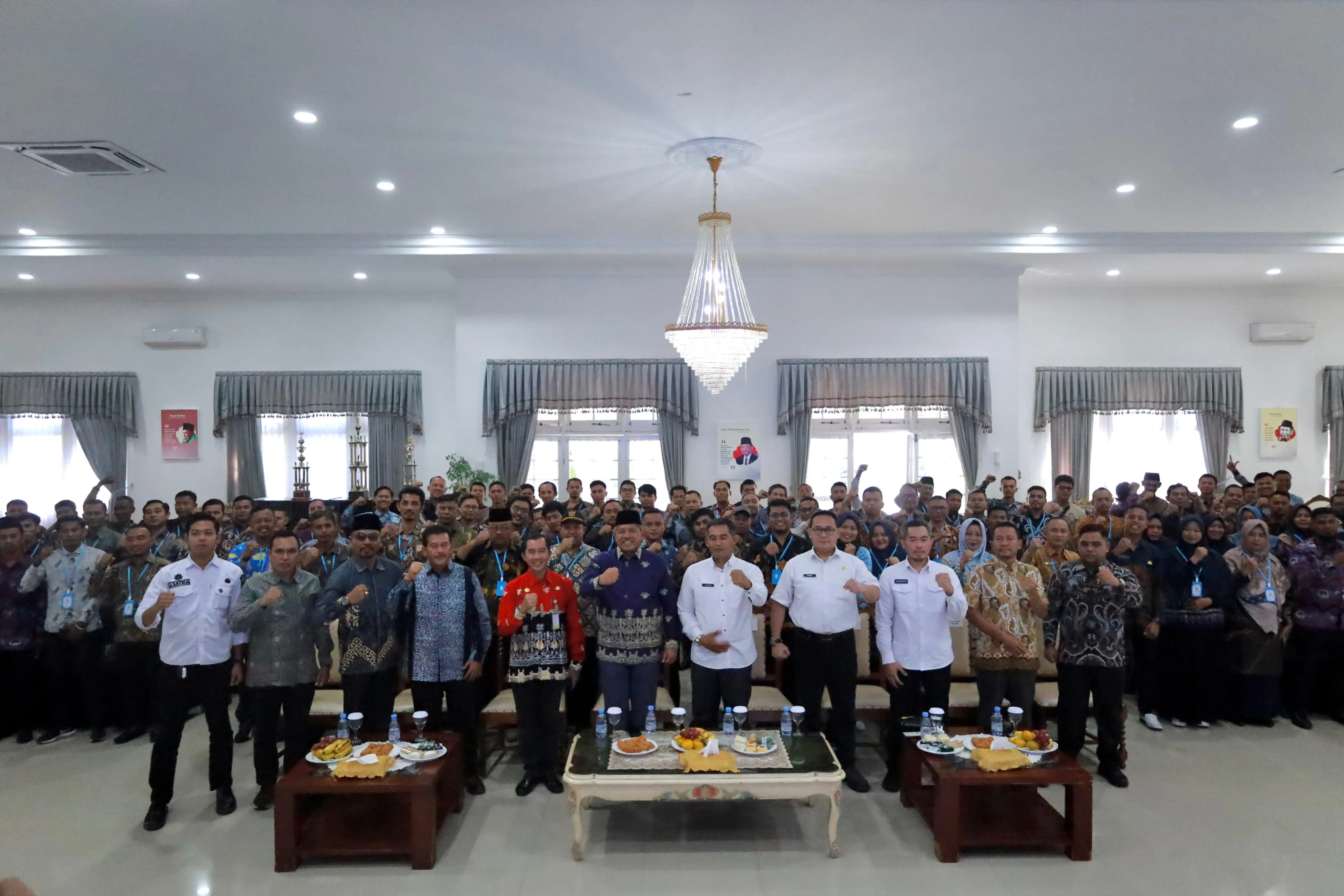 Tingkatkan Kapasitas Aparatur Kampung, Bupati Alfedri Bawa Sekdes Belajar di Kota Tahu