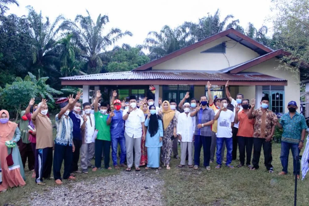 Tokoh Masyarakat dan Milinial Tambak Rejo Ikrar Menangkan Arif-Sujarwo