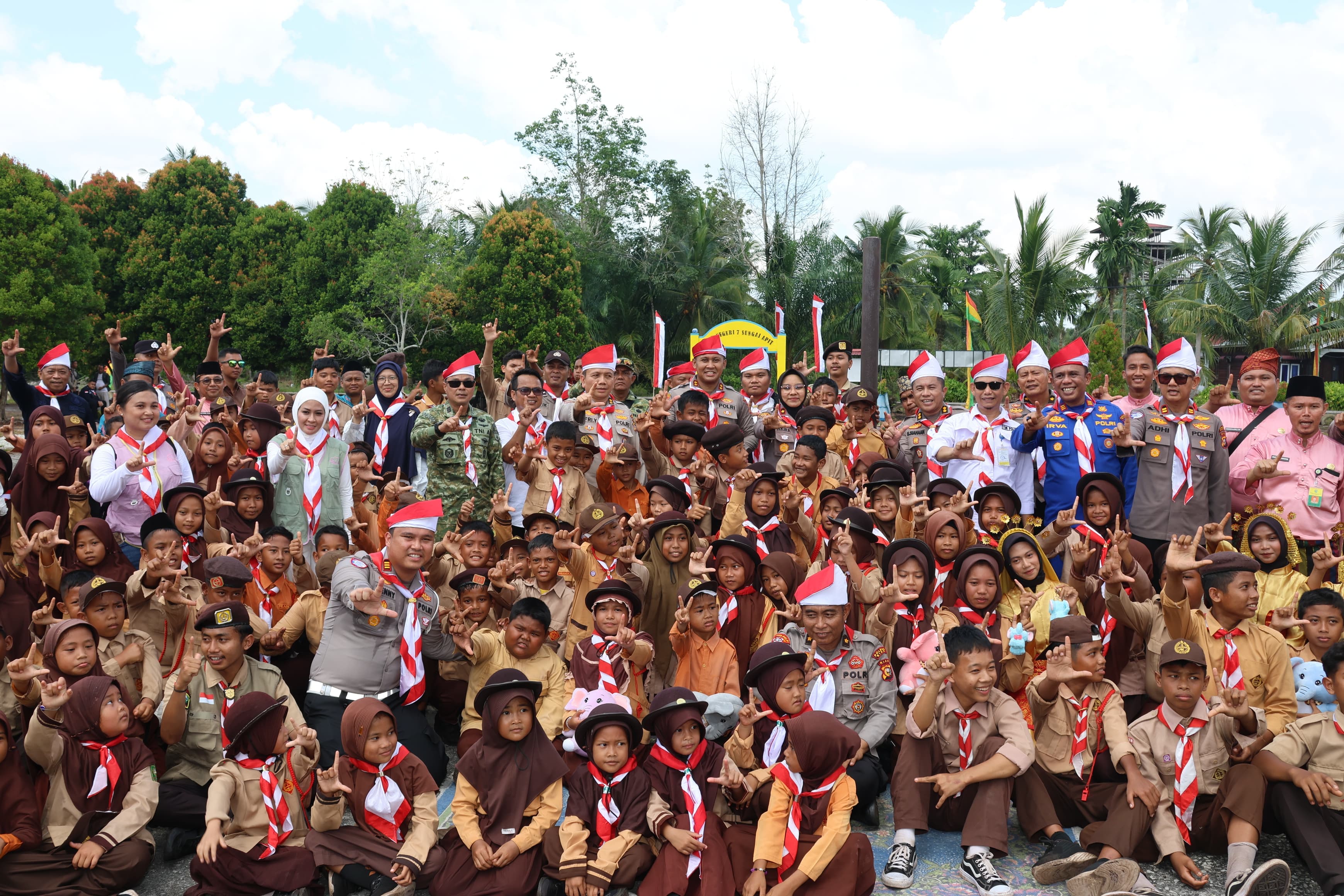 Ekspedisi Merah Putih Polda Riau Tembus Pesisir Teluk Lanus