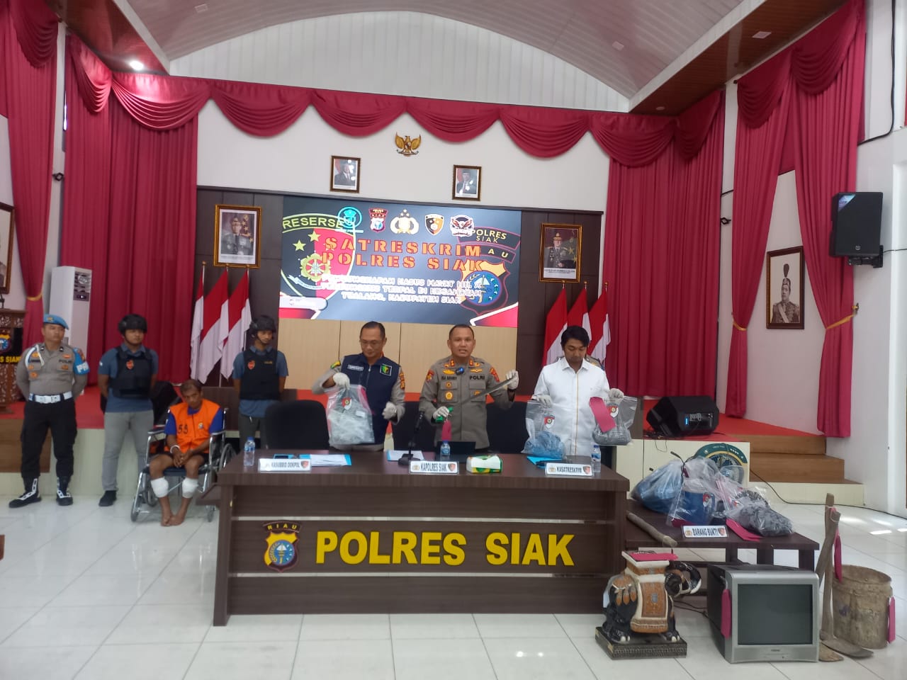 Mayat yang Ditemukan Terkubur dan Ditutup Terpal Ternyata Tewas Hanya Gegara Tak Beri Sambungan Hotspot