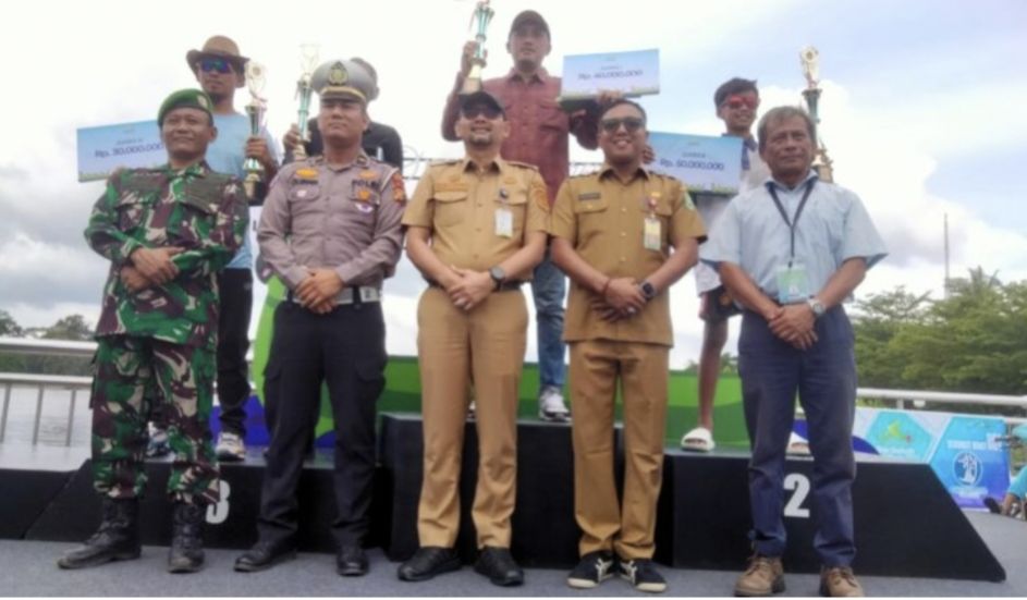 Tim PODSI Kota Bekasi Tampil Sebagai Juara pada Iven Siak Serindit Boat Race